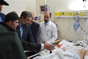 عیادت دکتر محسن رضایی دبیر مجمع تشخیص مصلحت نظام از آسیب دیدگان سیل آذربایجان