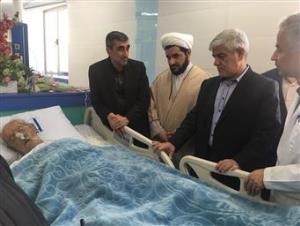 شهرتی فر معاون سیاسی استاندار از دهقان فداکار عیادت کرد