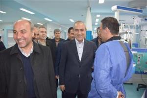 دکترمجیدخدابخش از ساختمان دیالیز مرکز بازدید کرد و از نزدیک در جریان روند درمان بیماران قرارگرفت