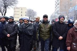 حضور رئیس و کارکنان مرکزآموزشی و درمانی امام رضا (ع) تبریز دردراهپیمائی یوم الله 22 بهمن 