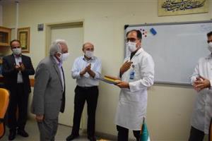 تجلیل هیئت مدیره نظام پزشکی ا زکادر پزشکی بیمارستان امام رضا (ع) تبریز