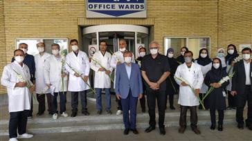 اهداء یکهزار دست لباس سرهمی محافظ از سوی اتخادیه چرم استان 