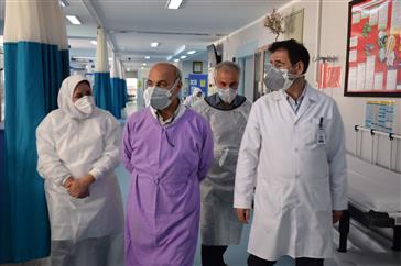 بازدید رئیس دانشگاه علوم پزشکی تبریز از بخشهای کرونائی 