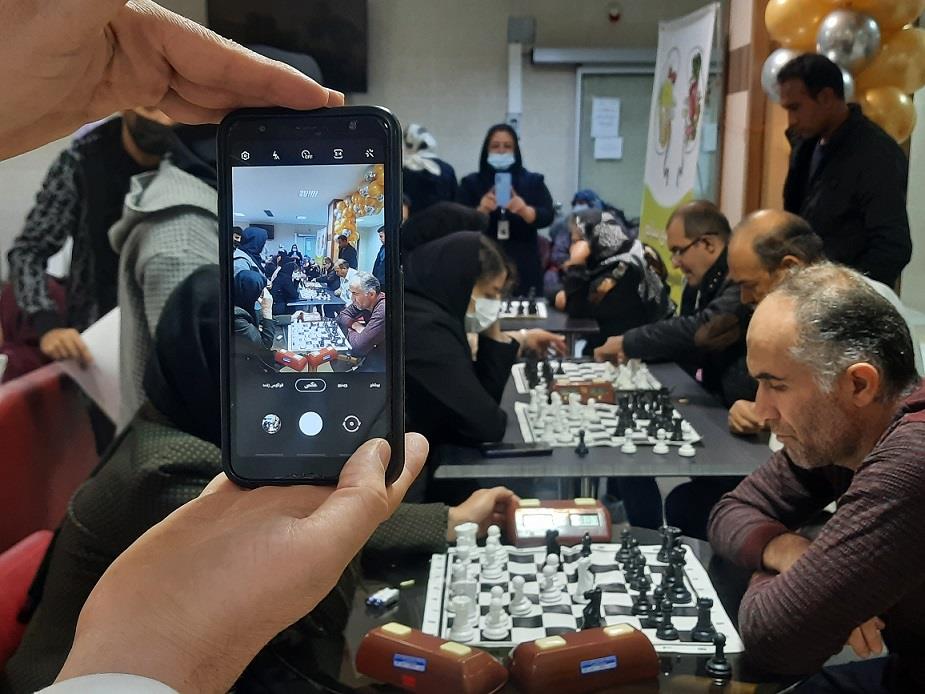 برگزاری مسابقات ورزشی بیماران دیالیزی استان در بیمارستان امام رضای تبریز