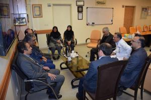 حضور جمعی از مدیران دانشگاه علوم پزشکی زنجان با مدیران بیمارستان امام رضا (ع) تبریز و تبادل تجربیات موفق 