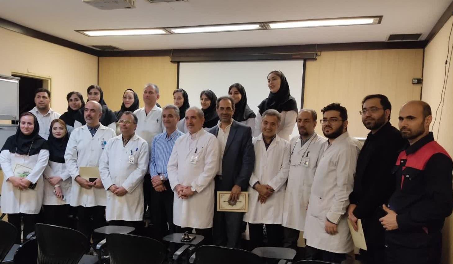 روز علوم آزمایشگاهی در مرکز امام رضا (ع) تبریز گرامی داشته شد