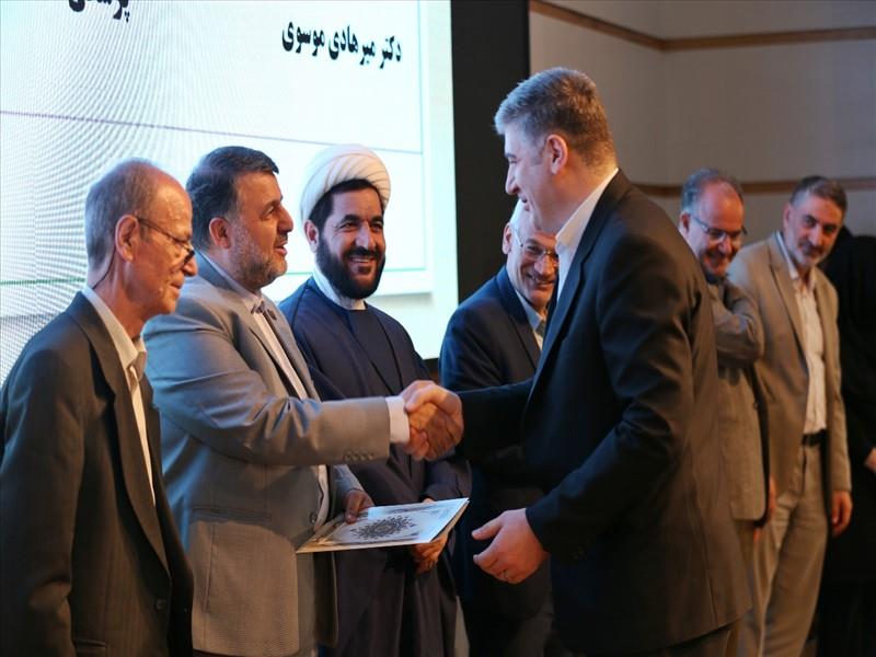 در هفدهمین جشنواره آموزشی شهید مطهری معرفی شد،