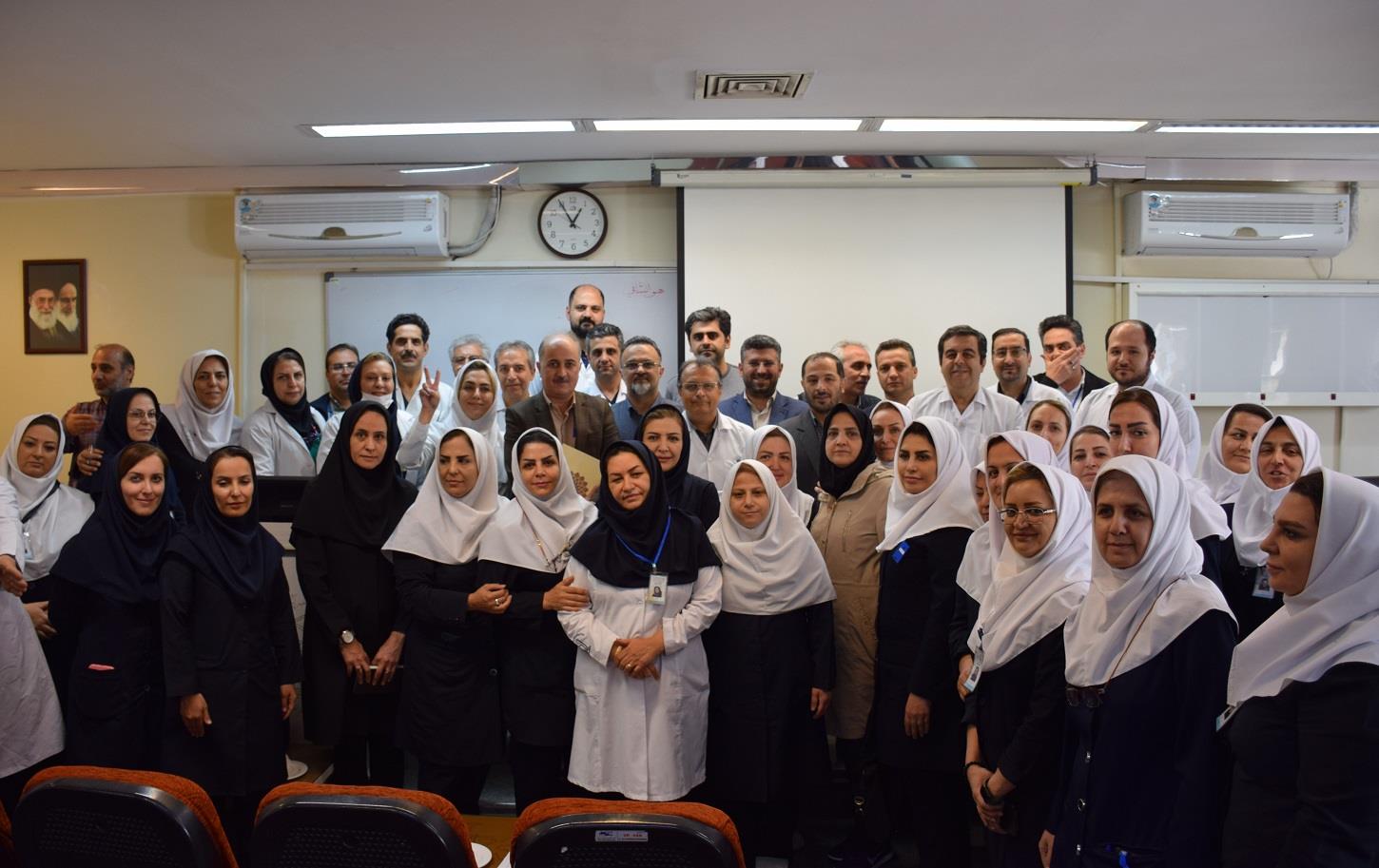 برگزاری مراسم تودیع و معارفه مدیر خدمات پرستاری مرکز امام رضا(ع)؛