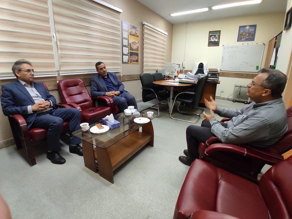 حضوررئیس سازمان مدیریت و برنامه‌ریزی آذربایجان شرقی در مرکز امام رضا(ع)؛