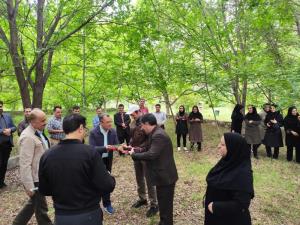 شرکت دسته جمعی کارکنان مرکز امام رضا(ع) در برنامه پیاده‌روی صبحگاهی