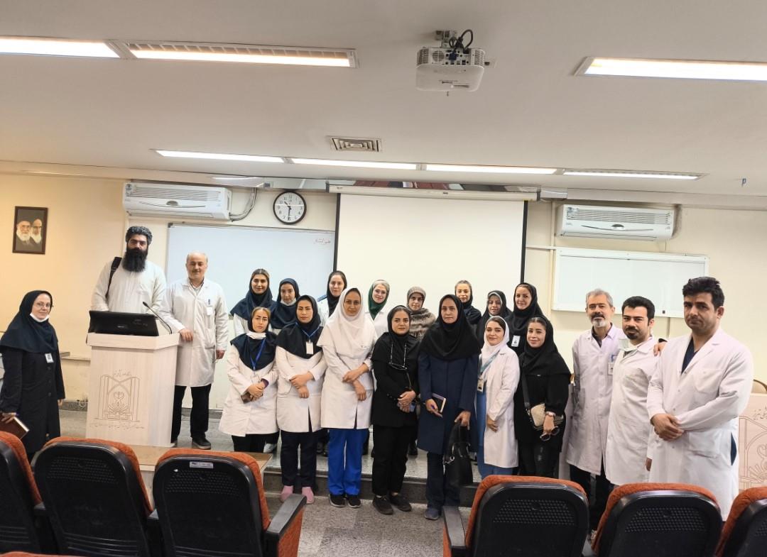 بررسی مشکلات پرستاران شرکتی مرکز امام رضا(ع)