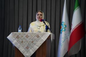 حضور زنان در مدیریت نظام سلامت ، آموزش عالی و نهادهای اجتماعی و مدنی بستر ساز تدوین سیاست های رشد نخبگان سلامت است.