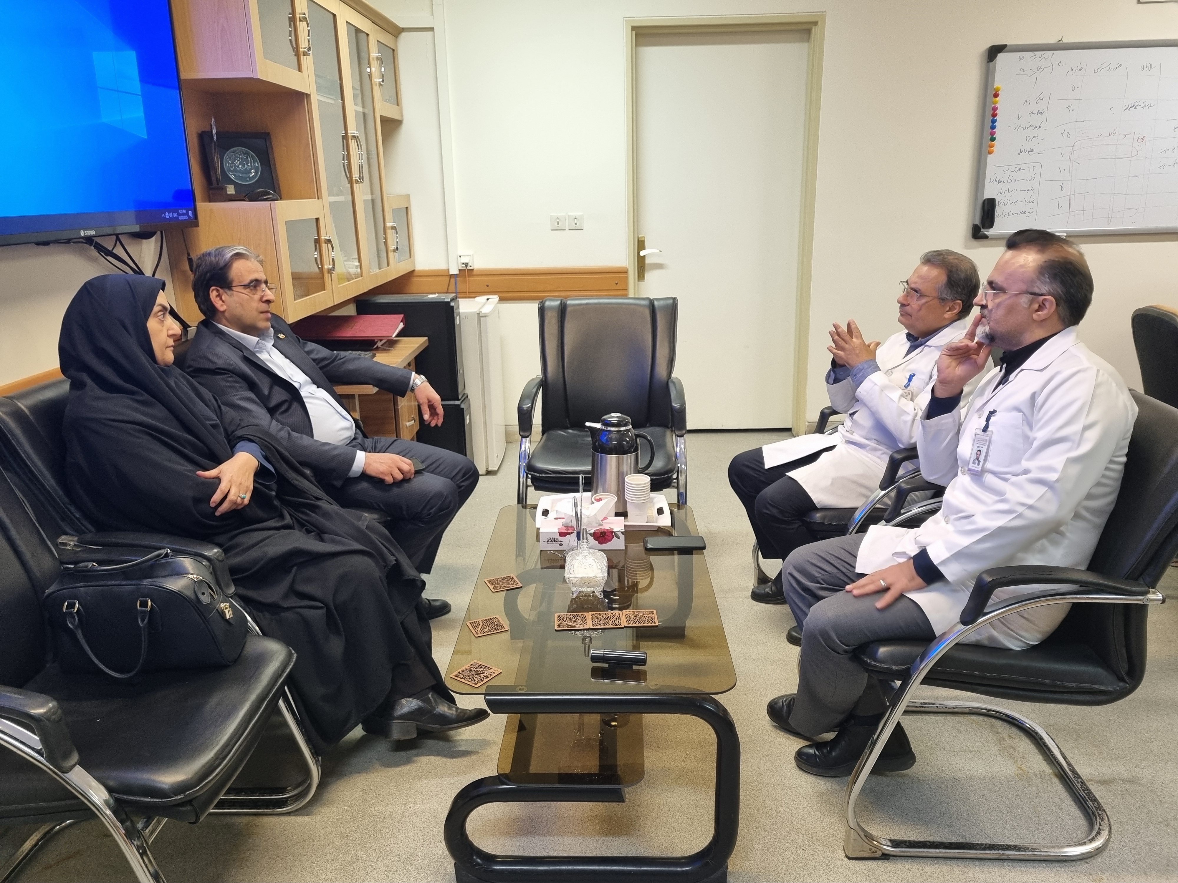 بررسی چالش‌های مرکز آموزشی درمانی امام رضا (ع) با حضور معاون سیاسی اجتماعی استانداری آذربایجان‌شرقی