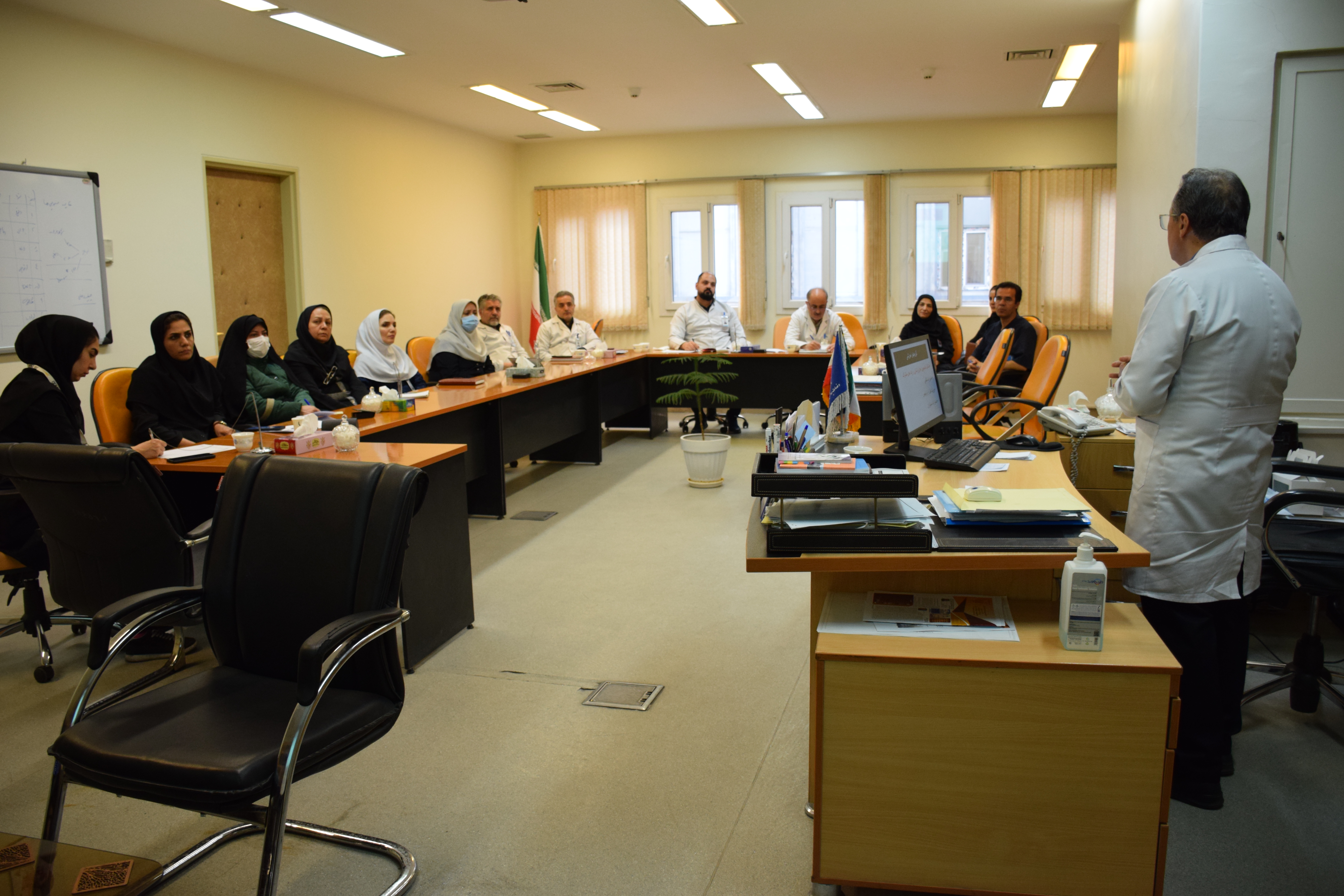 برگزاری جلسه بررسی چالش‌های حوزه سلامت مادران در مرکز آموزشی درمانی امام رضا (ع)