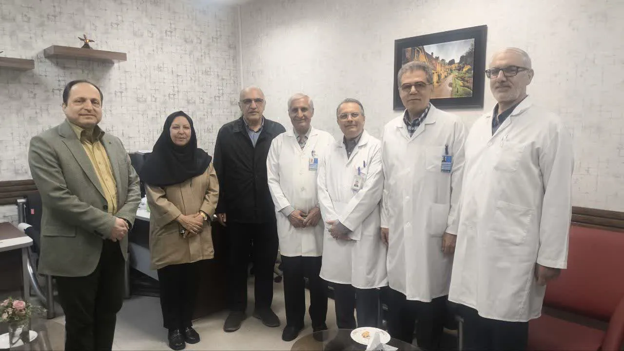 دیدار با اعضای هیئت علمی گروه های جراحی عمومی و اورولوژی به مناسبت هفته معلم