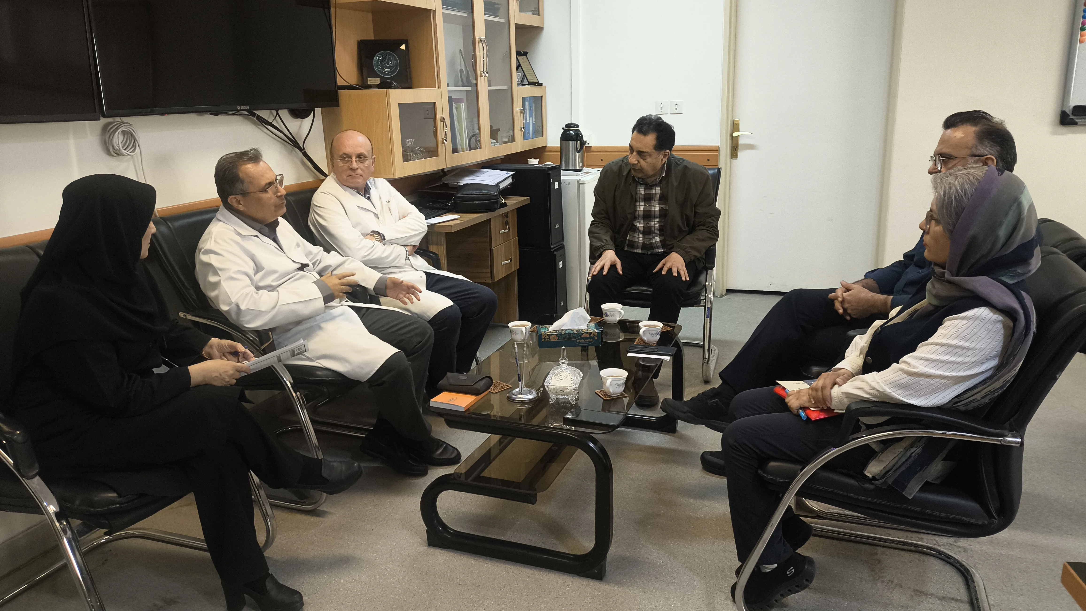 هماهنگی تزریقات بیماران MS در مرکز آموزشی درمانی امام رضا (ع)