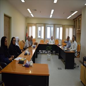 نشست تیم مدیریتی مرکز امام رضا(ع) با مدیر واساتید گروه آموزشی عفونی و بیماریهای گرمسیری دانشگاه علوم پزشکی تبریز