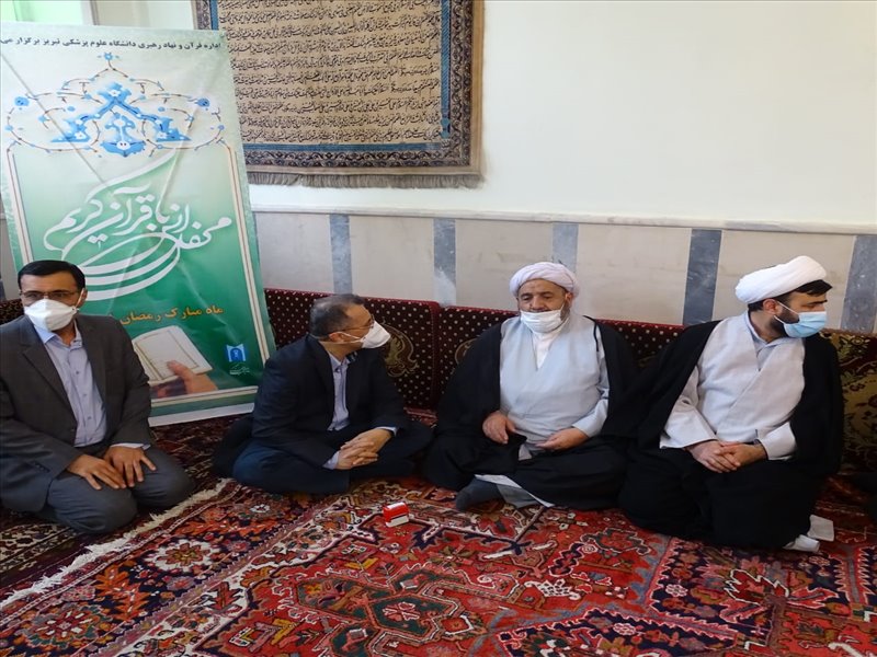 گزارش تصویری از گروه جهادی کانون امام رضا علیه السّلام ویزیت وخدمات فشار خون وتست قندخون 