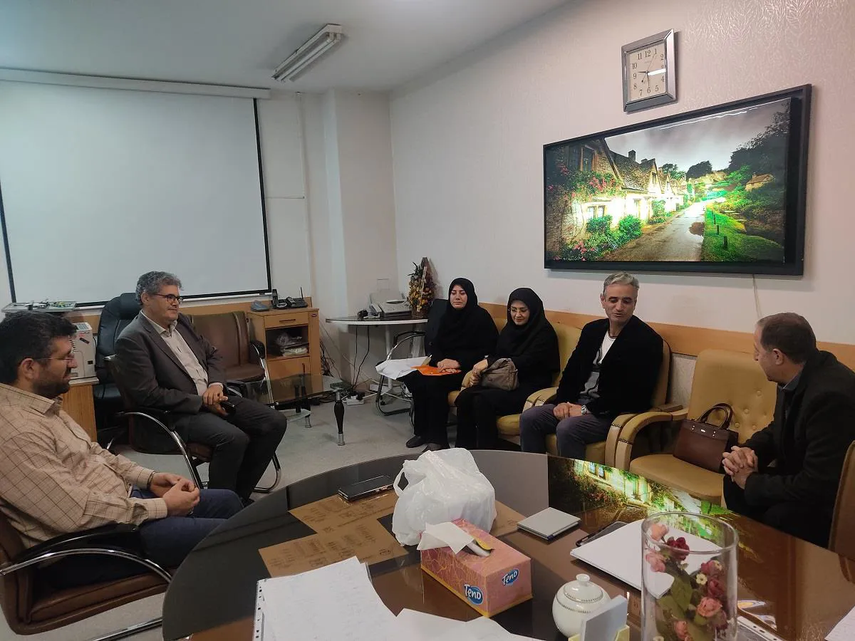 مرکز امام رضا(ع) میزبان تیم کارشناسان نظارت معاونت درمان دانشگاه ؛