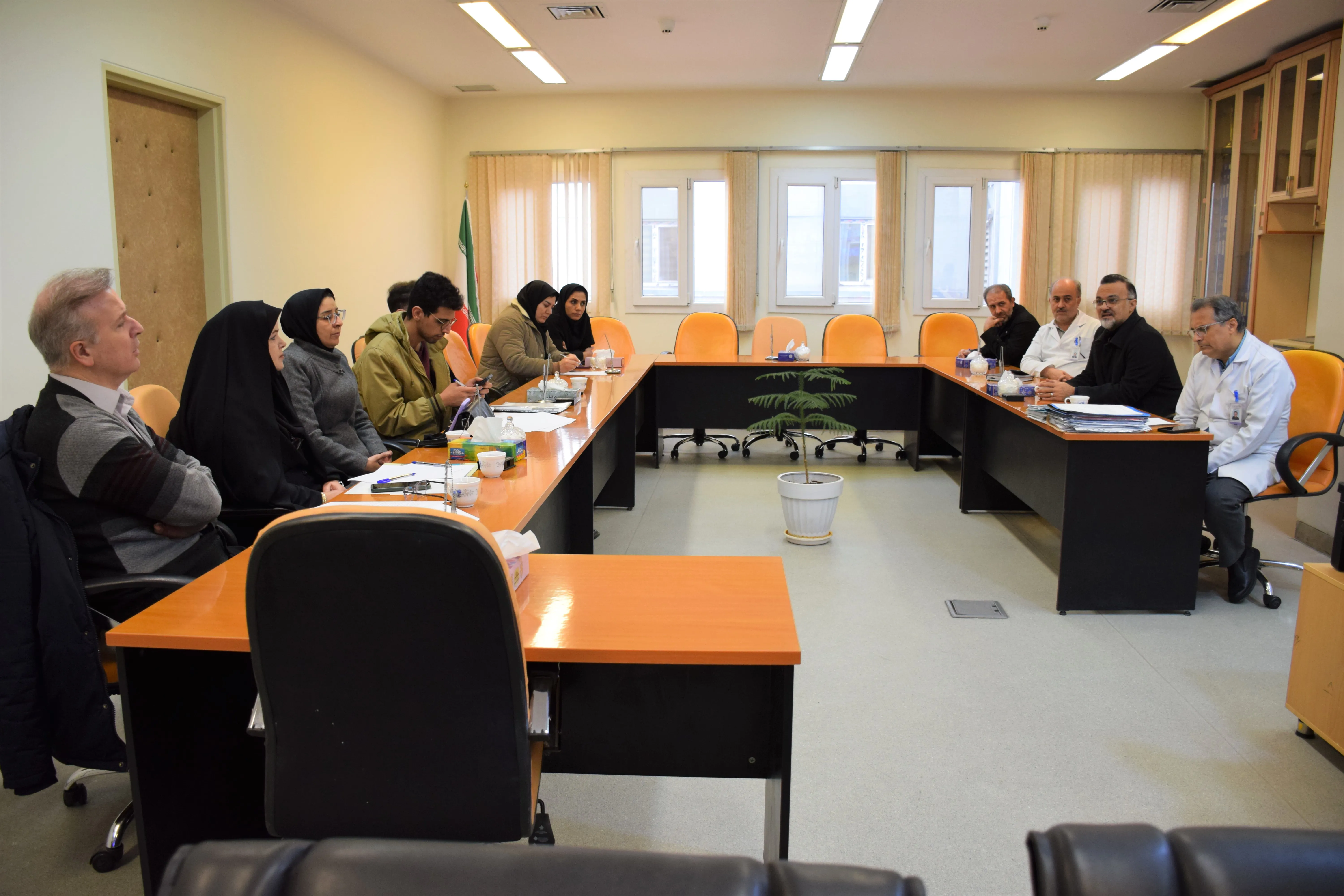 بازدید تیم نظارتی معاونت اجتماعی استانداری از مرکز آموزشی درمانی امام رضا (ع)